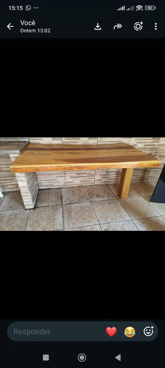 Mesa em madeira 