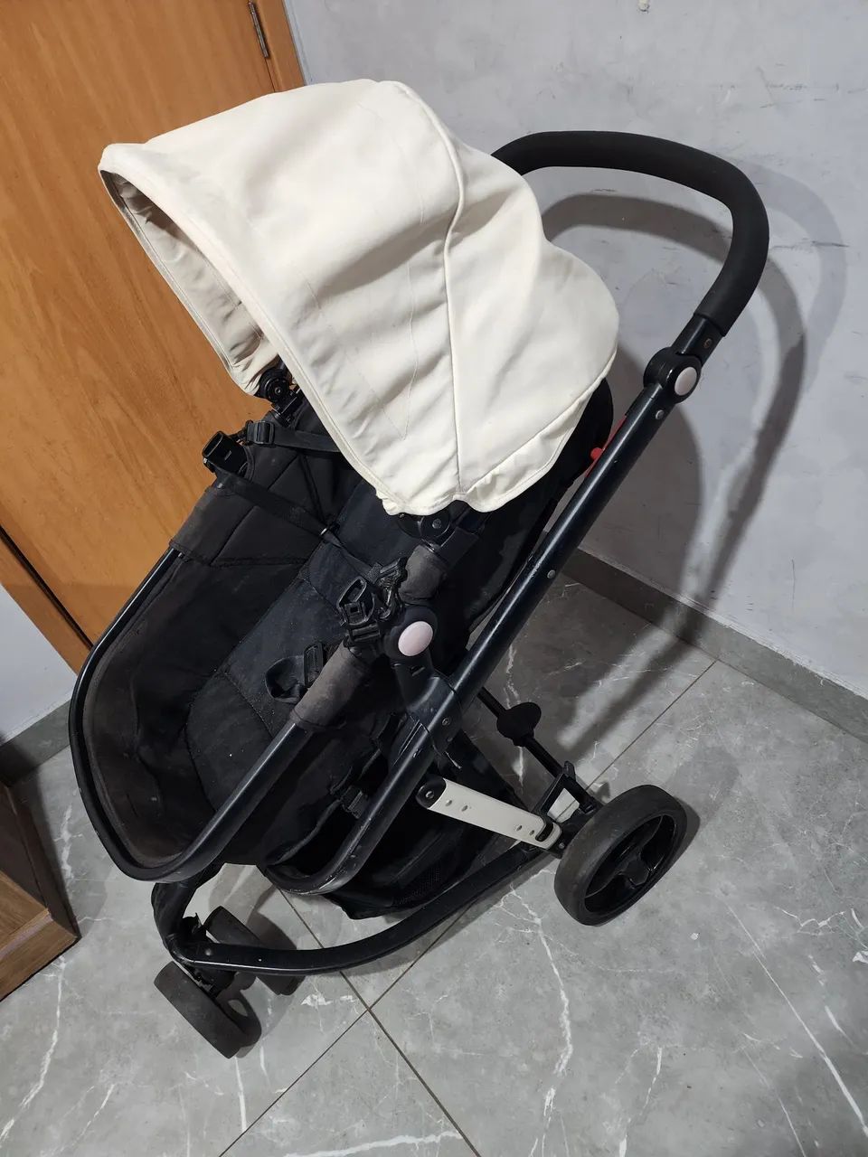 Carrinho safety mobi usado 