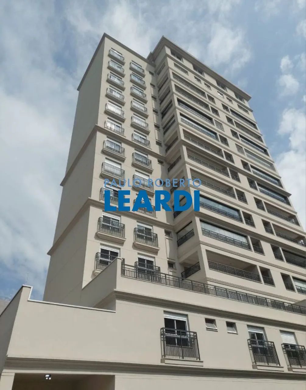 APARTAMENTO - CENTRO - MG