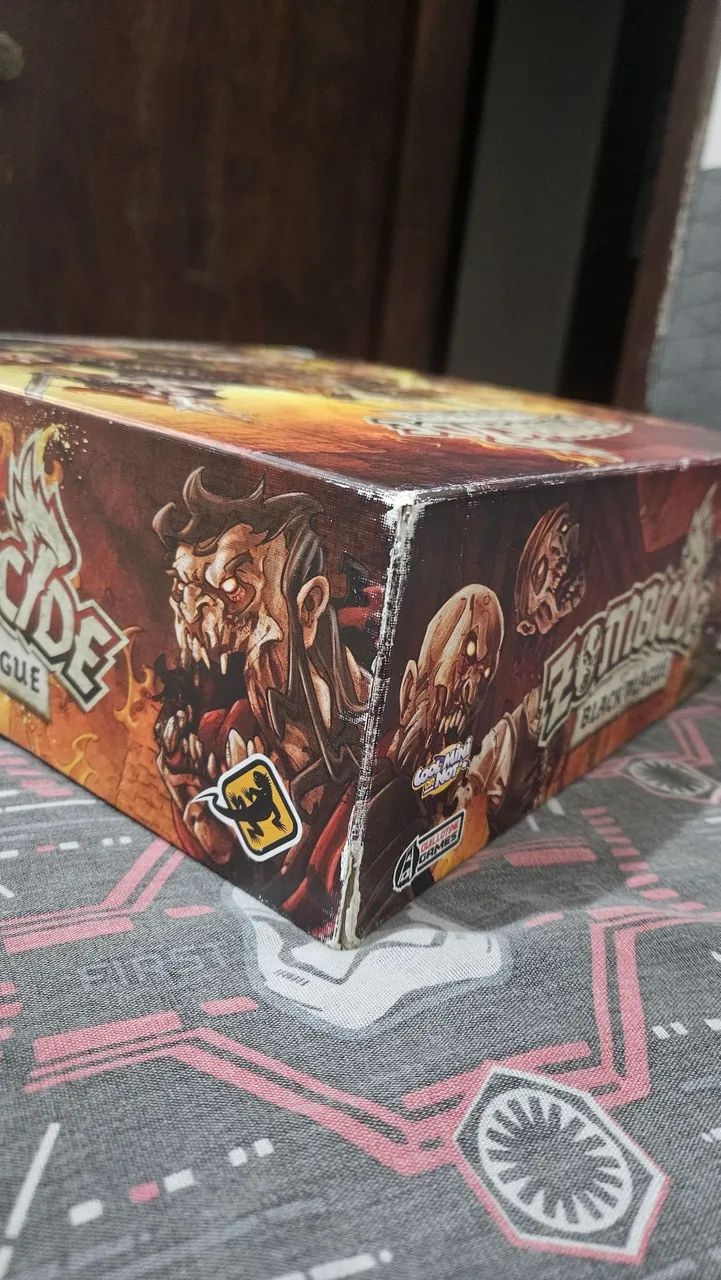 Zombicide Black Plague (usado) - Foto 2
