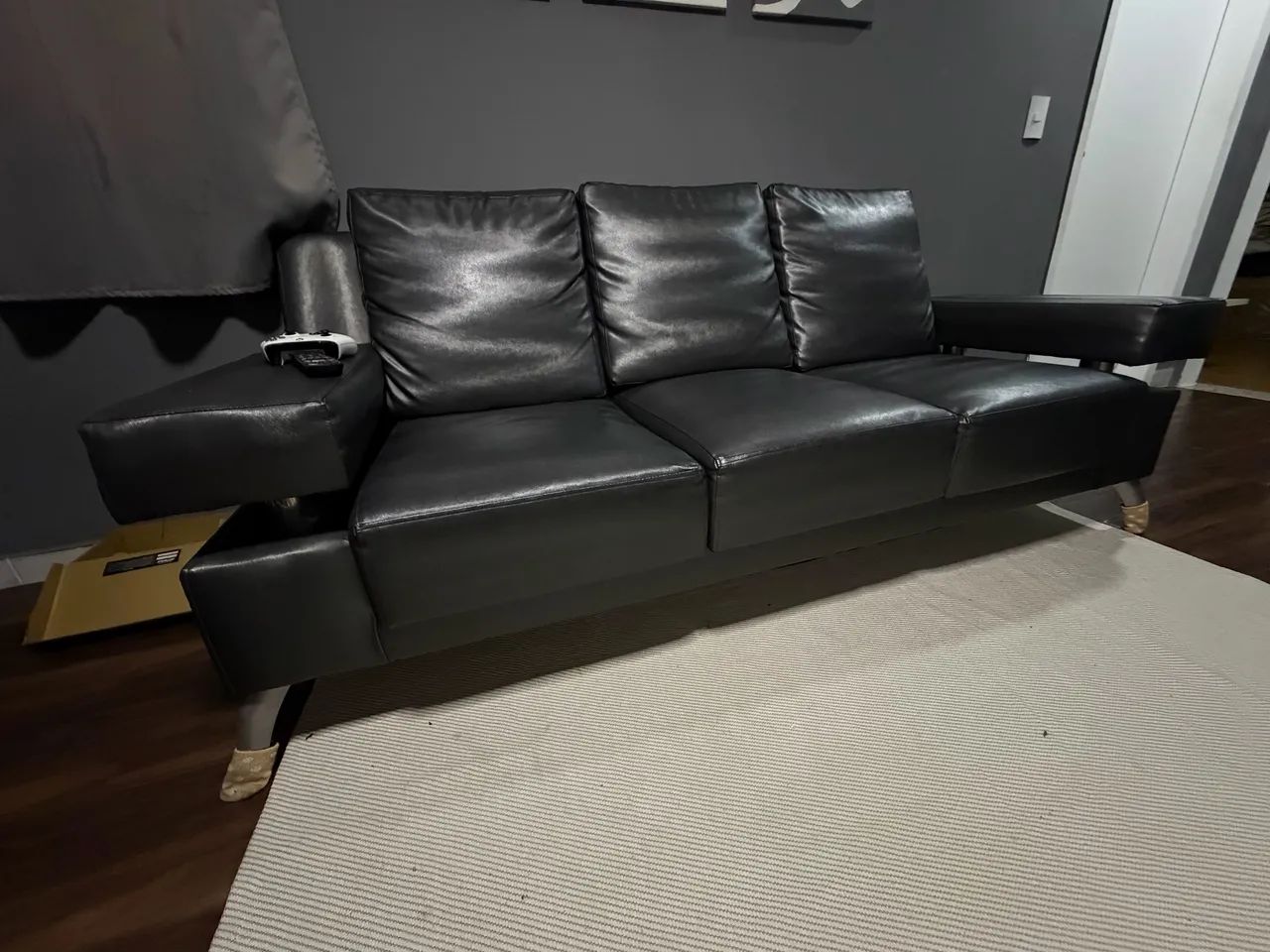 Sofá 3 lugares em perfeito estado - Foto 2