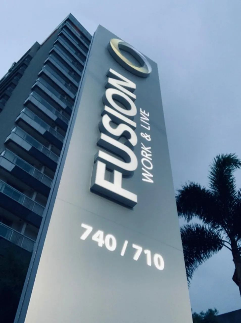 CONJUNTO DE 3 SALAS COMERCIAIS NO FUSION COM 3 VAGAS DE CARRO