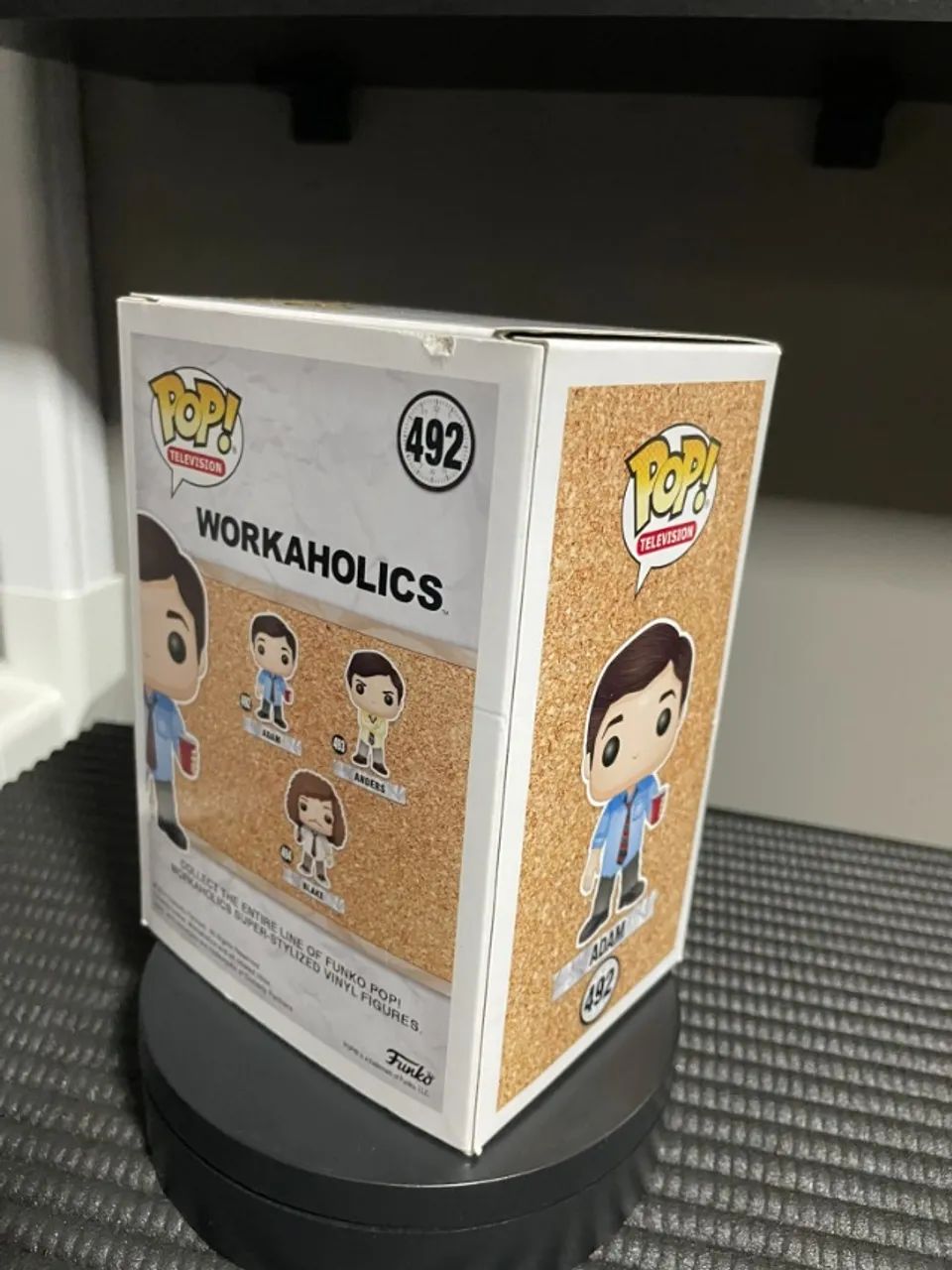 Funko Pop Adam Workaholics #493 coleção - Foto 2