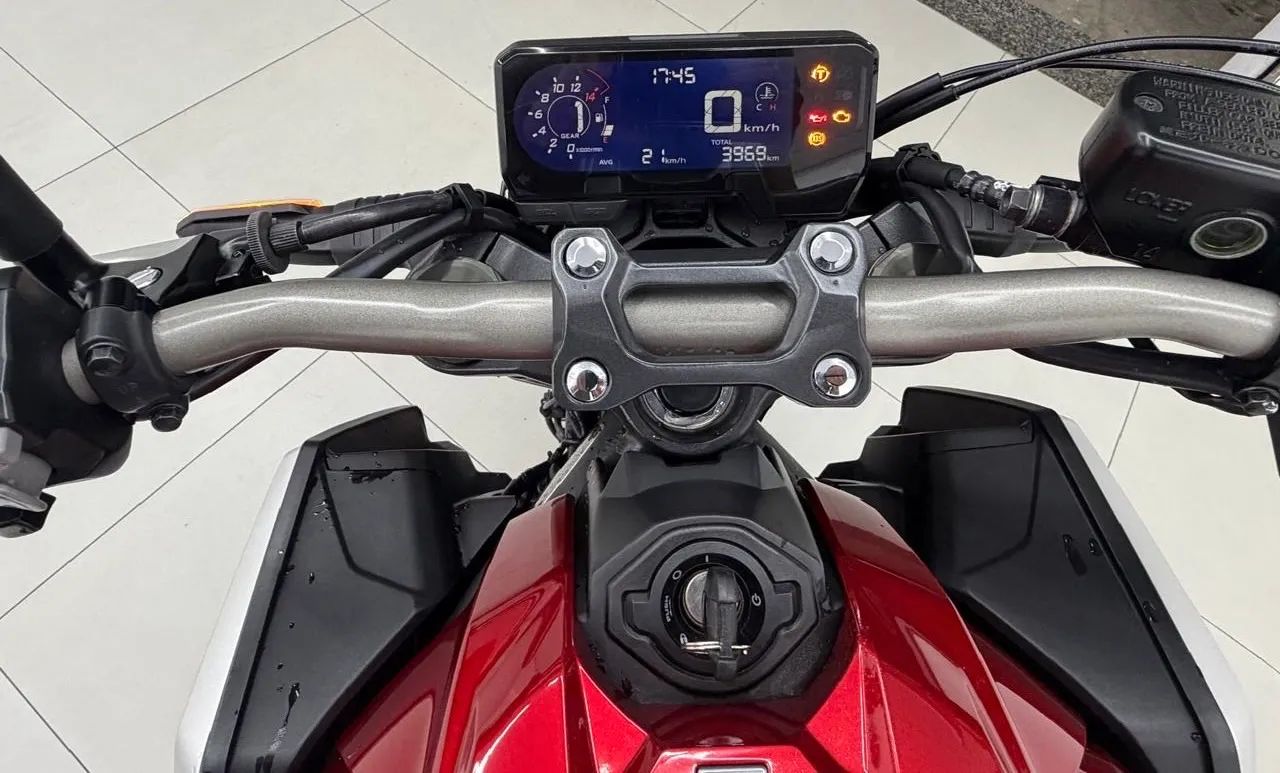 CB 650R  - Foto 4