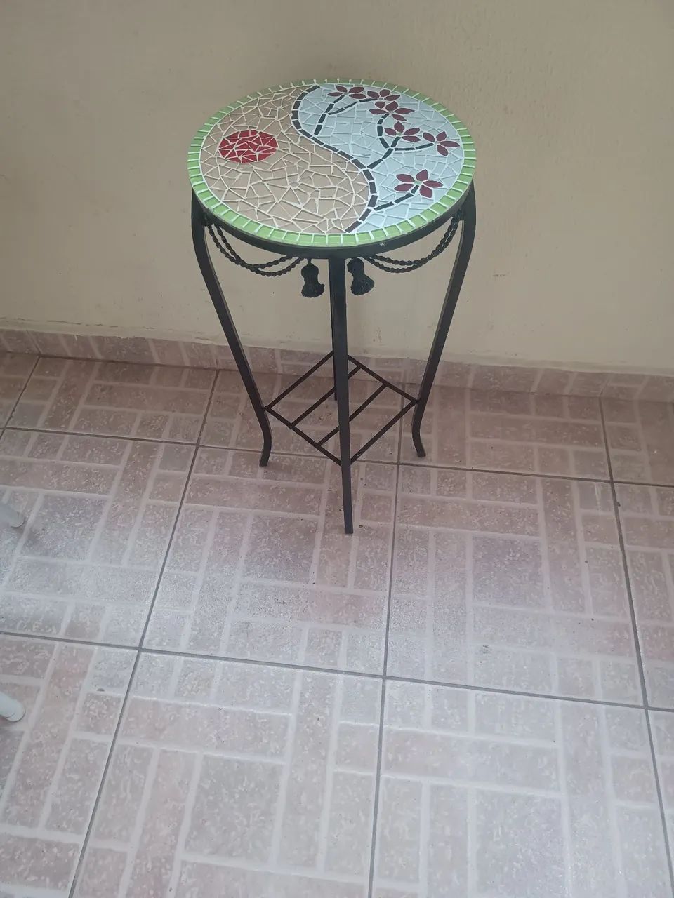 Mesa de mosaico64985890040065122