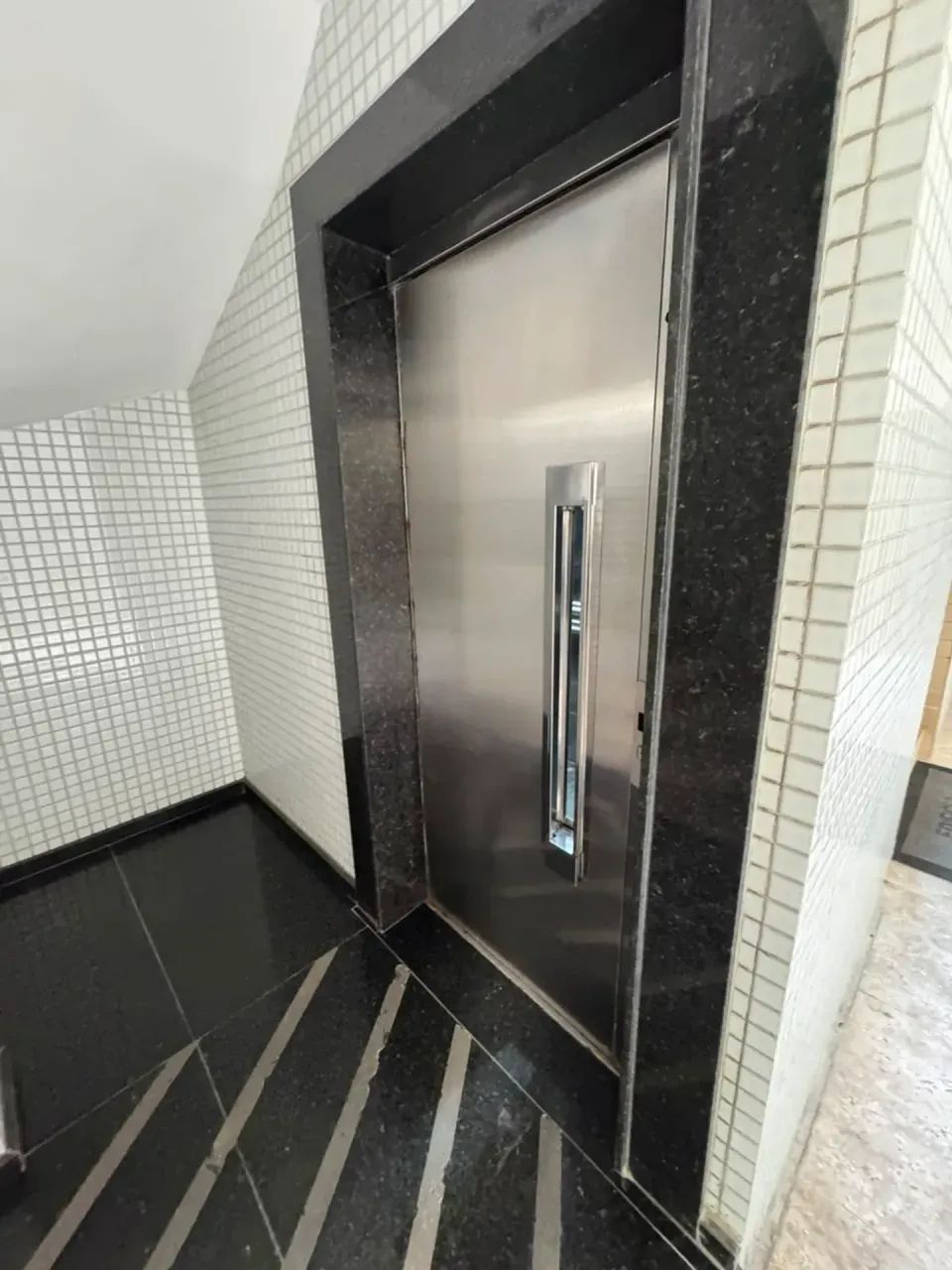 4 Qts, 2 Sts C/ Closet na Beira Mar. 237m2. - Foto 3