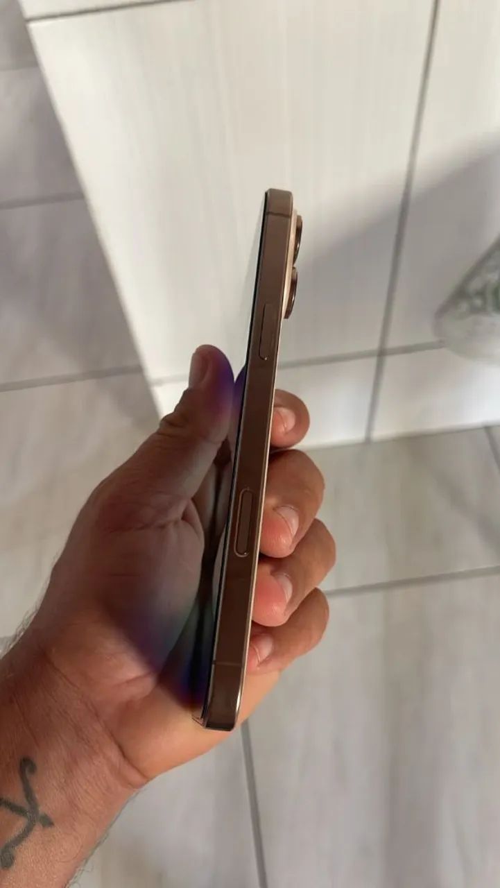 Iphone 16 pro max - Foto 5