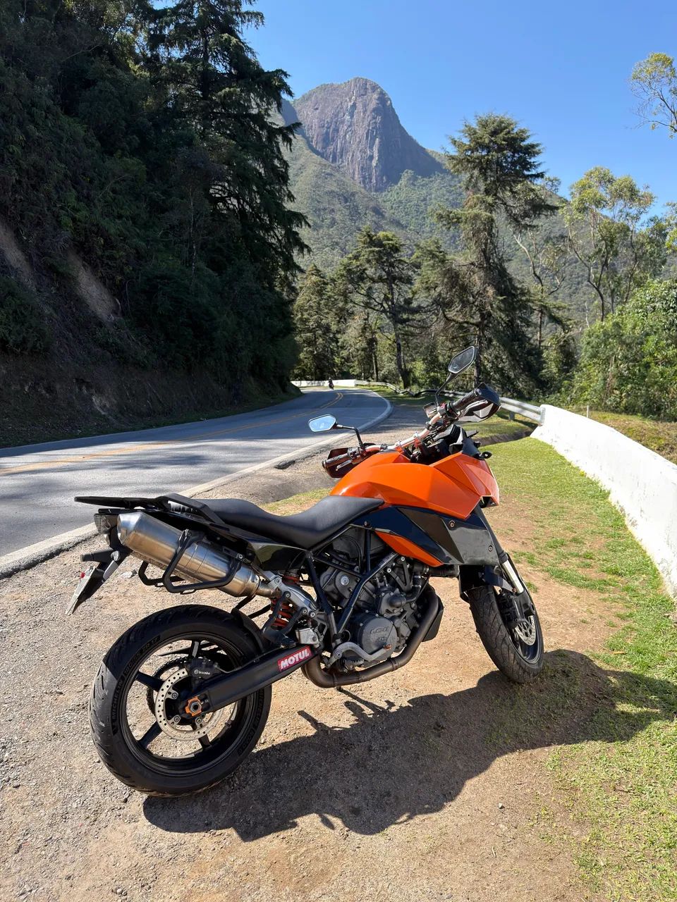 KTM 990 