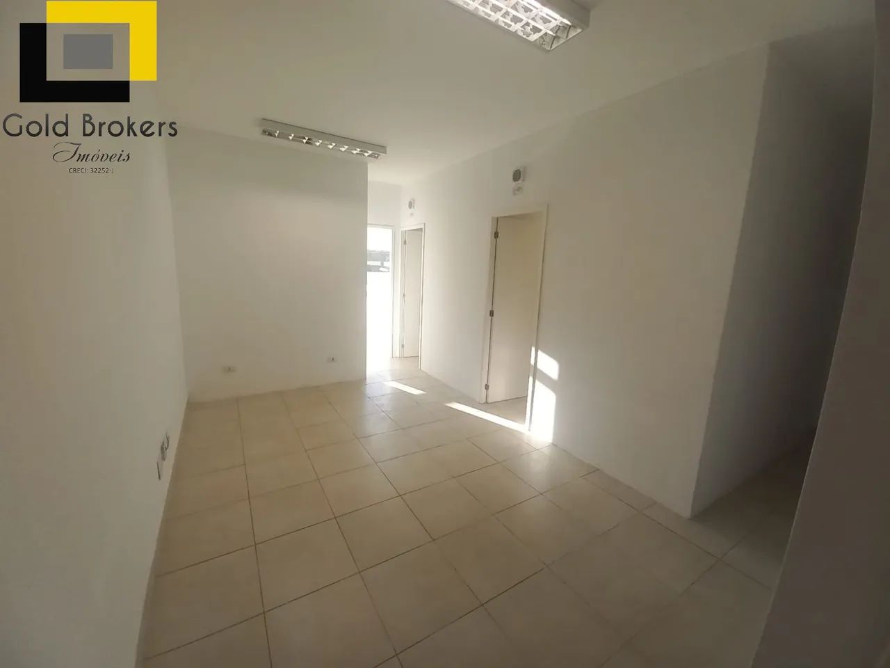 SALA COMERCIAL DE 55M² NO EDIFÍCIO WM II, EM FRENTE A PREFEITURA DE VARZEA PAULISTA - Foto 2