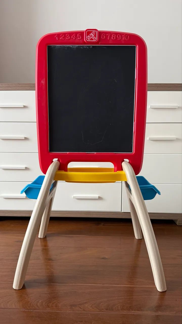 Cavalete Lousa e Quadro Infantil Step2
