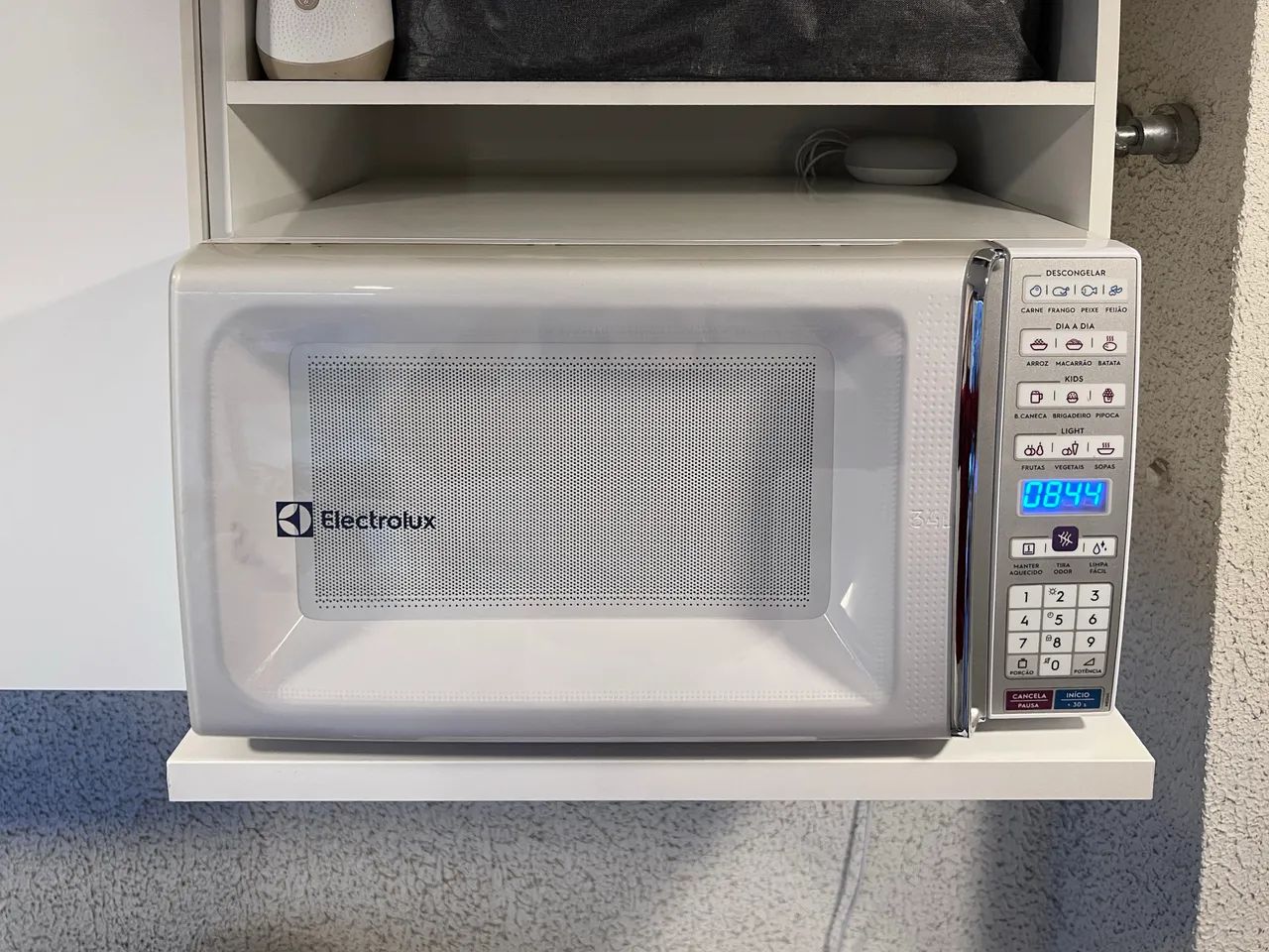 Microondas Electrolux 34 Litros Branco MEO44 220V - Foto 4