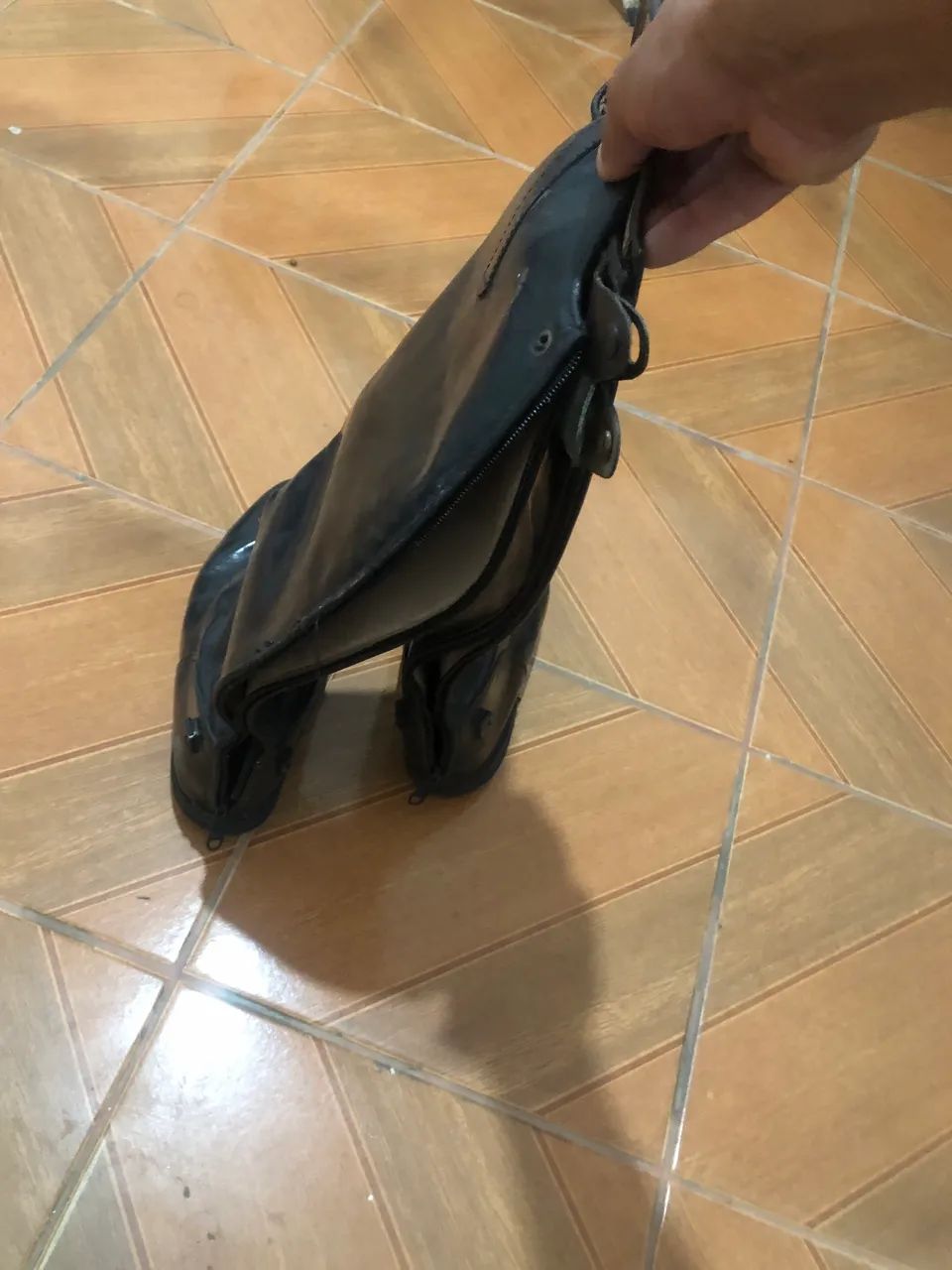 BOTA DE COURO  - Foto 4