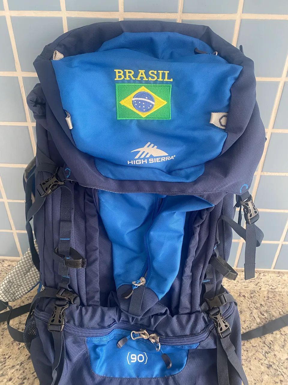 Mochila Hight Serra 90l com bandeira do Brasil bordada - Foto 2