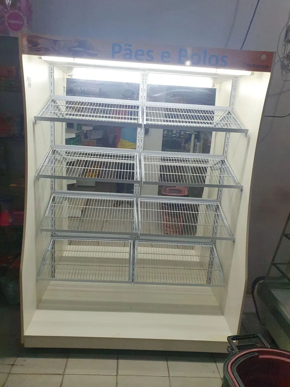 Expositor para pães e massas