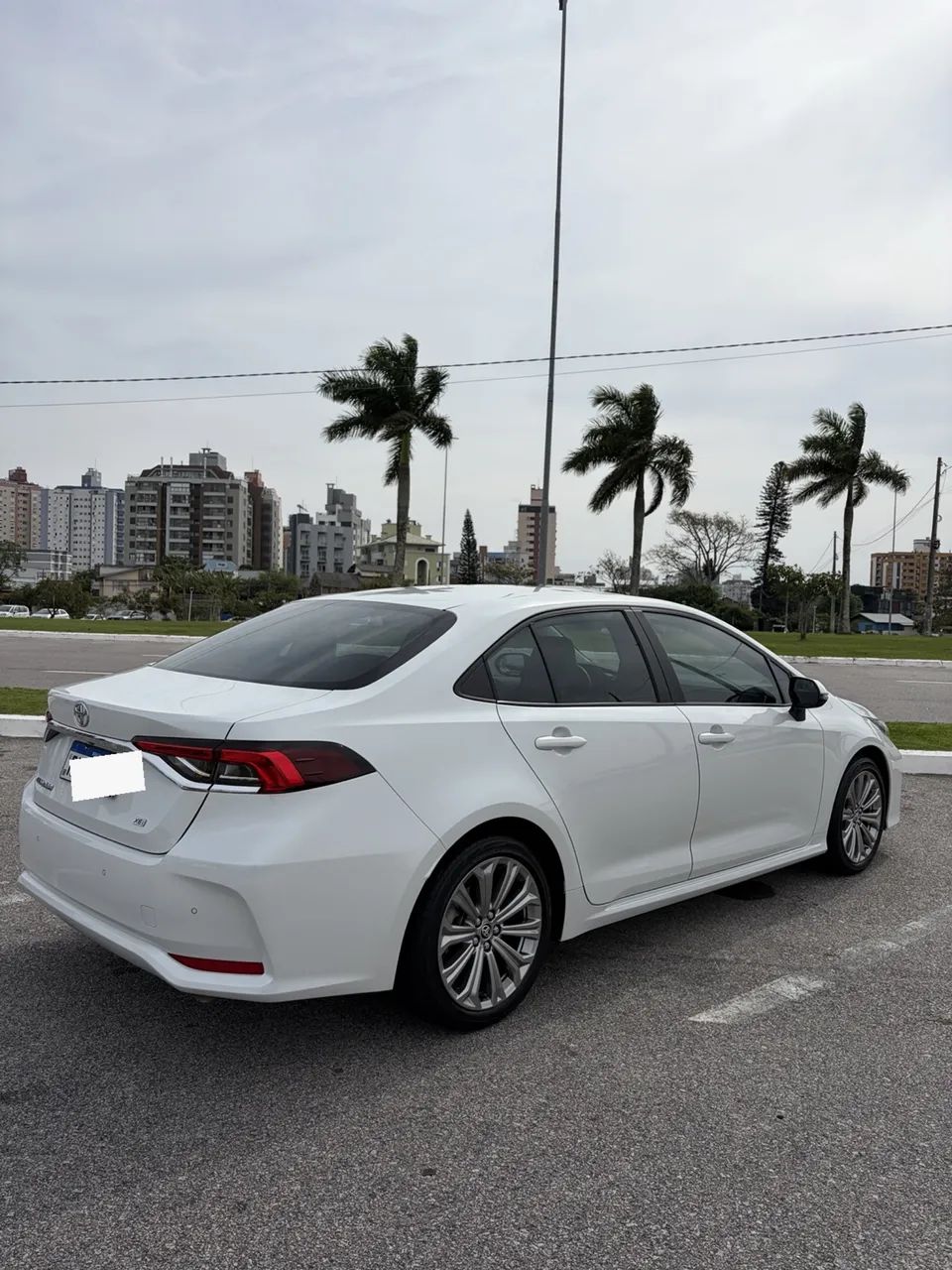 Toyota Corolla XEI 2.0 Flex 16V Aut. 2023 - Foto 2