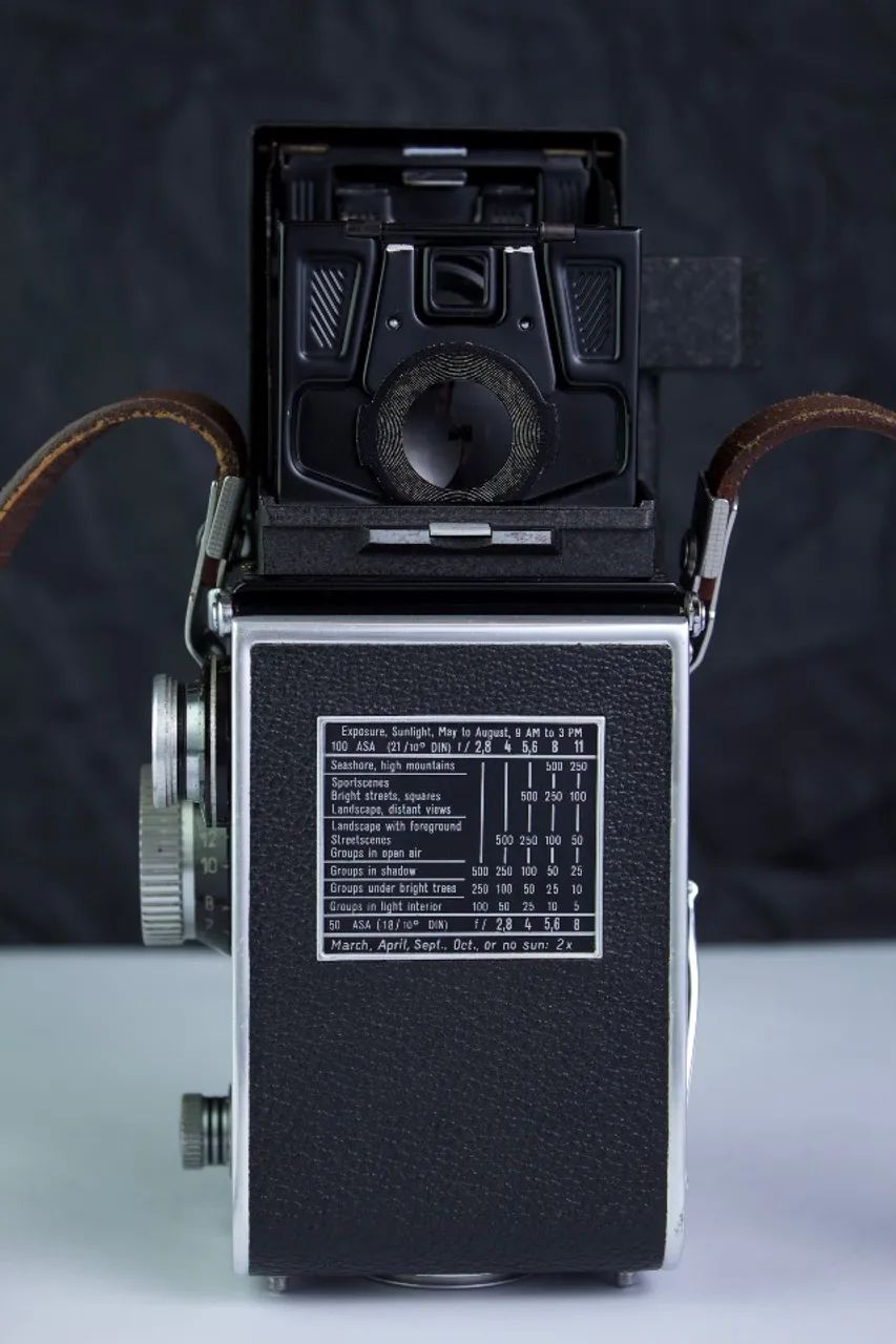Rolleiflex 2.8d Xenotar F/2.8 + Acessórios - Câmeras e Filmadoras