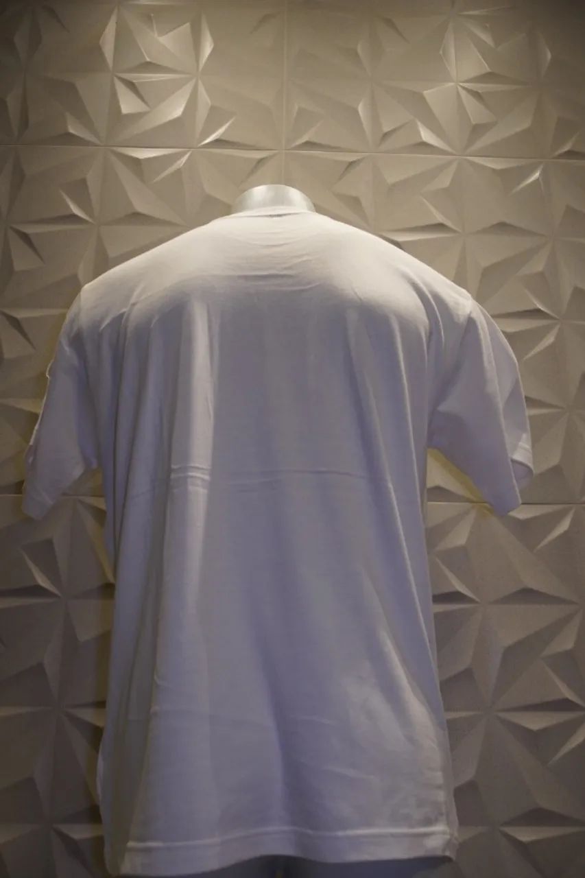 Camiseta GAP bordado - Foto 3