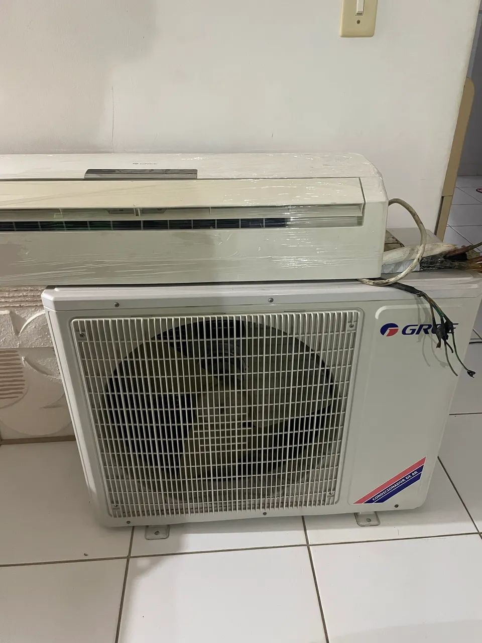 Ar-condicionado Split Gree 18.000 BTUs 220V - Completo - Foto 2