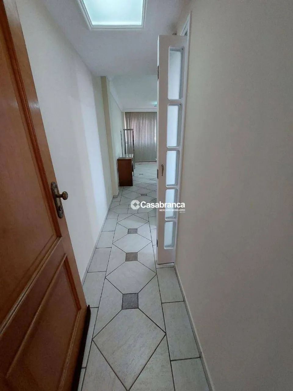 Apartamento cobertura para alugar com 3 quartos sendo 2 suítes no centro de Sorocaba SP..