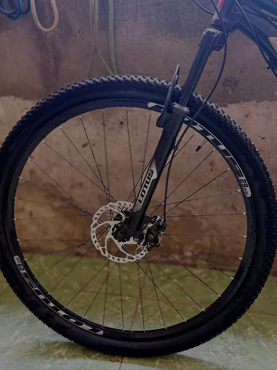 Bicicleta Aro 29 VM com marchas Semi-nova!! - Foto 5