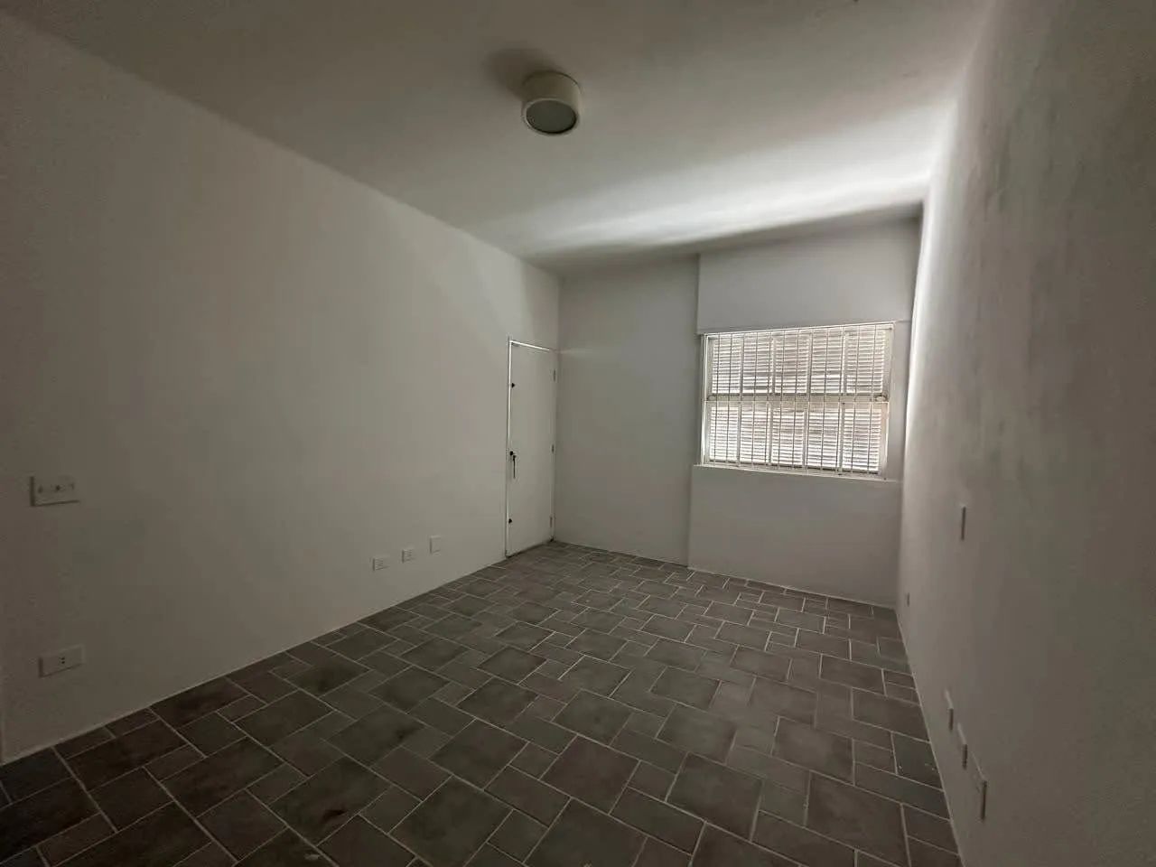 Sala comercial na Rua Anadia, 277 - Sala 3  10 m²
