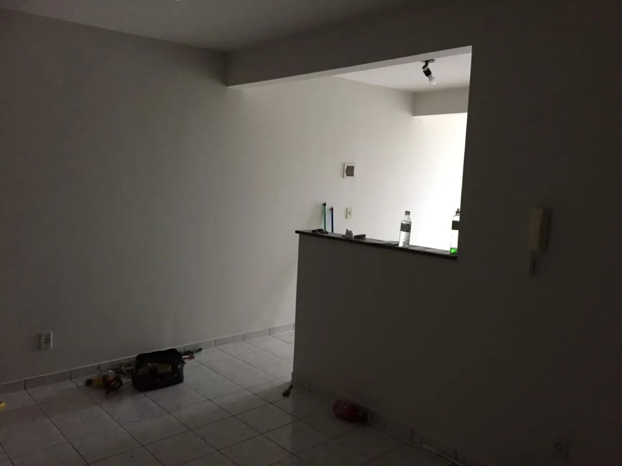 Alugo Kitnet 42m com varanda Riacho Fundo 1