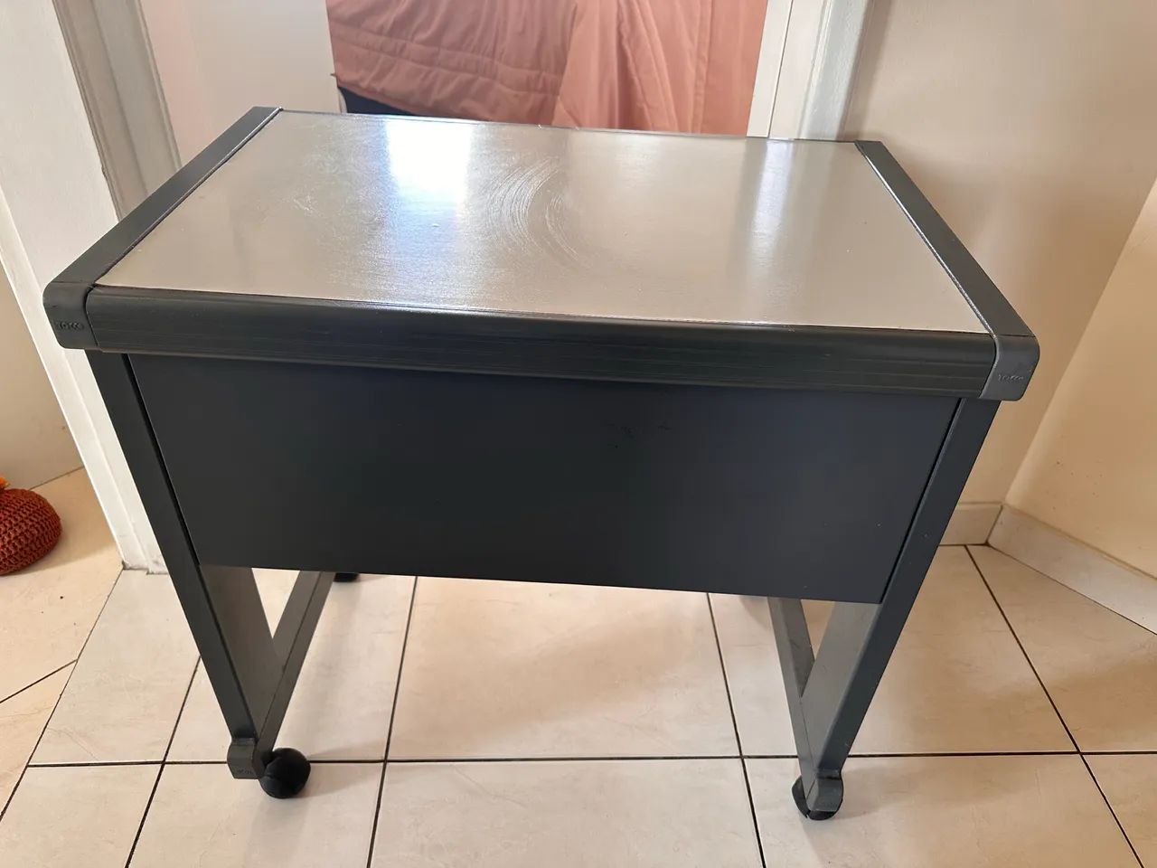 Mesa para computador/ notebook/ mesa escritório 