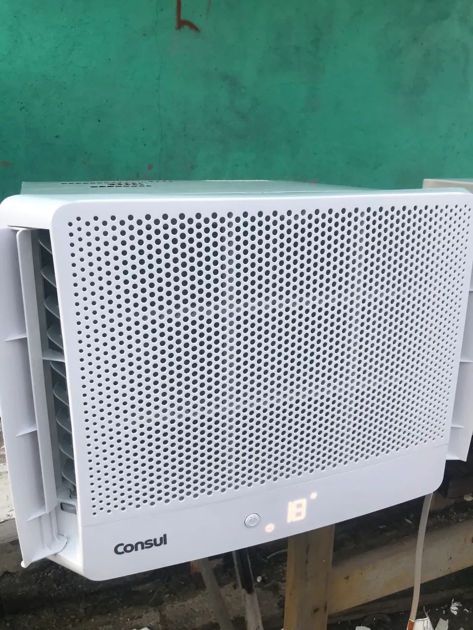 Ar condicionado cônsul com o controle 