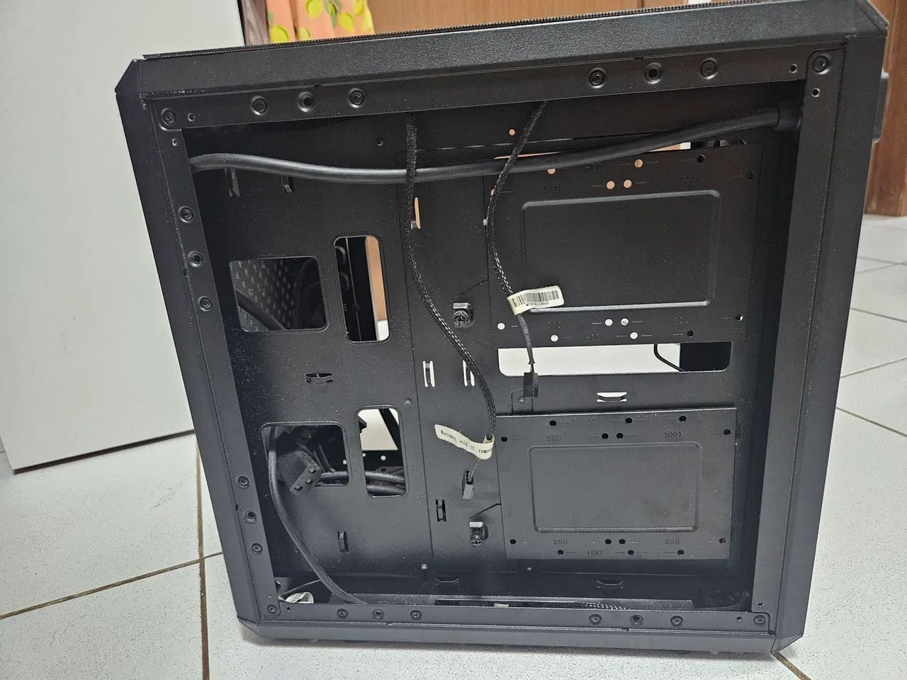 Vendo gabinete Cooler Master Q500L - Foto 3