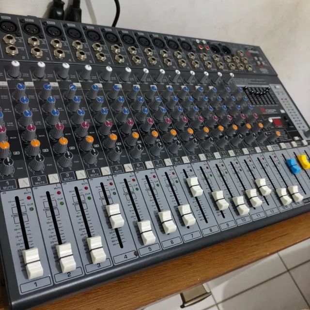 Mesa De Som Com 16 Canais Arcano Amix-16 interface USB - Foto 4