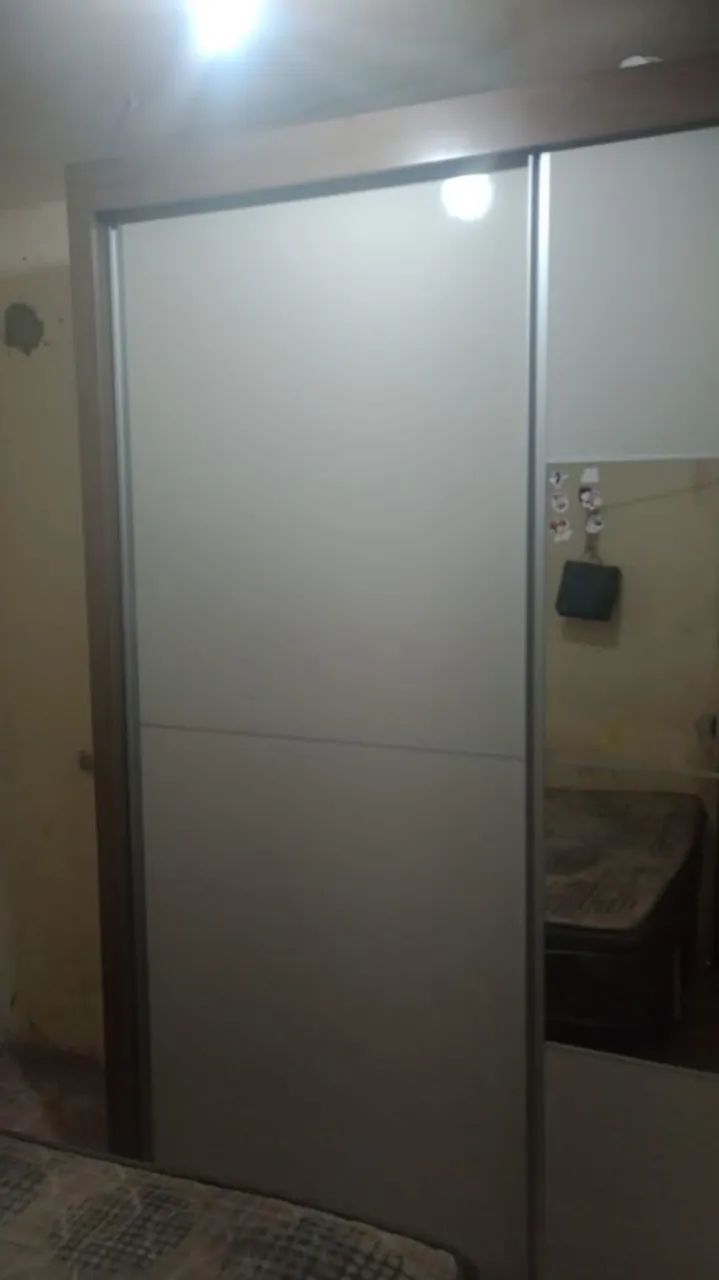 Vende-se guarda roupa novo 