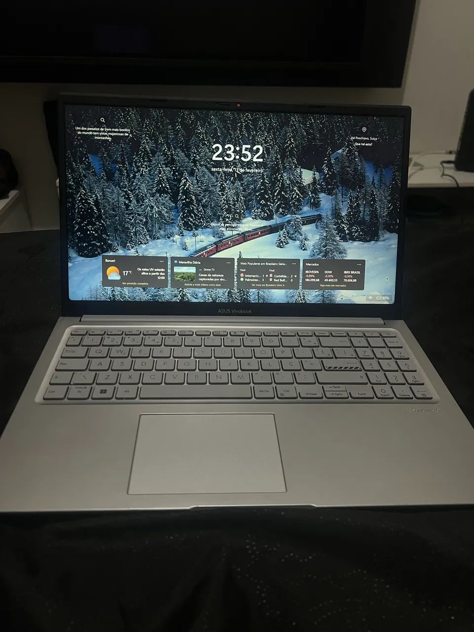 Notebook Asus i5 8 ram 512 SSD excelente