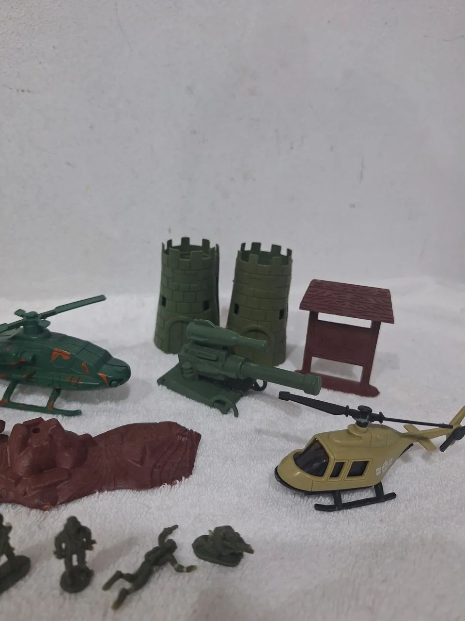 Combo Miniaturas brinquedos militar - Foto 2