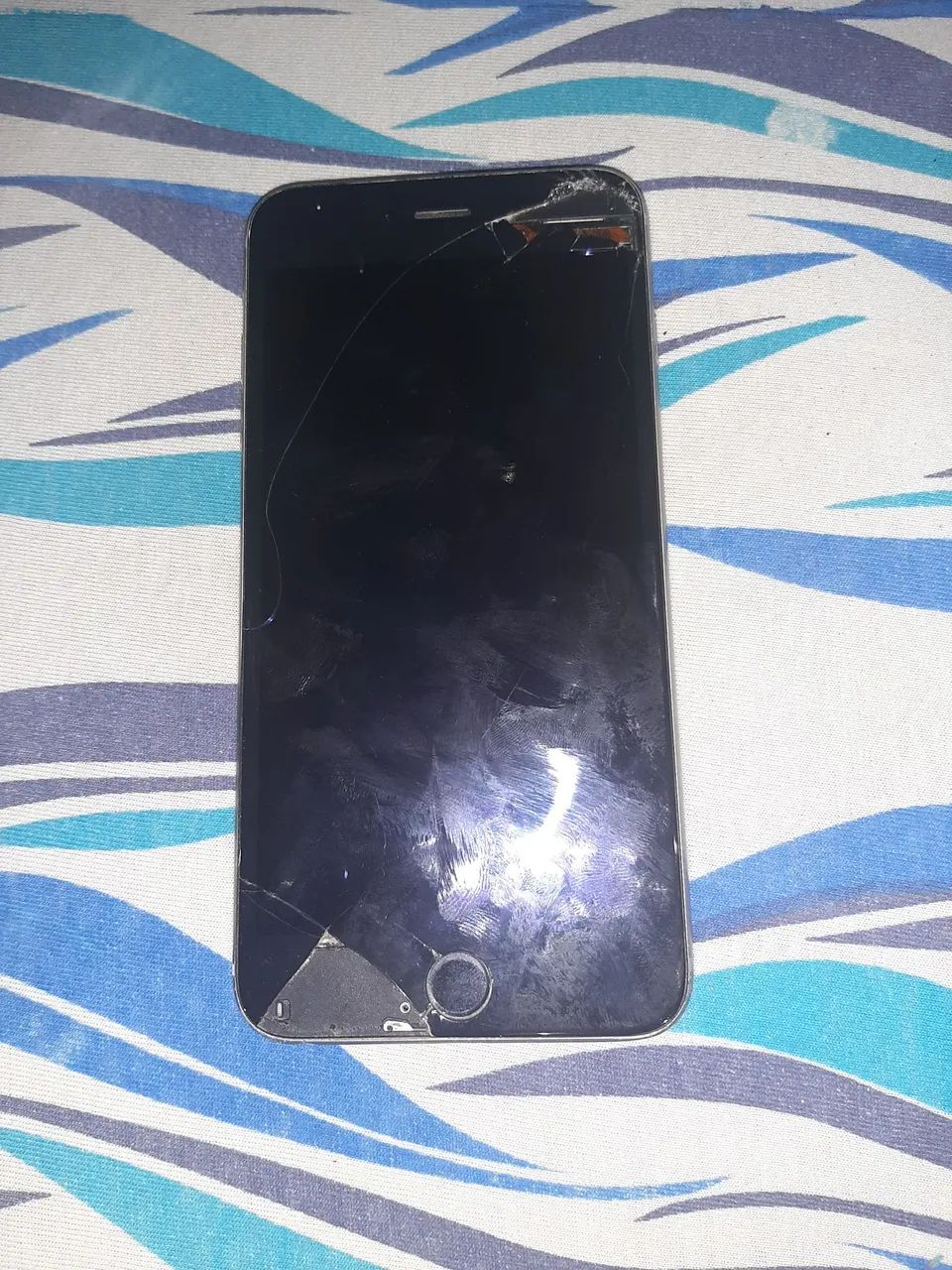 Vende se iphone 6 com defeito