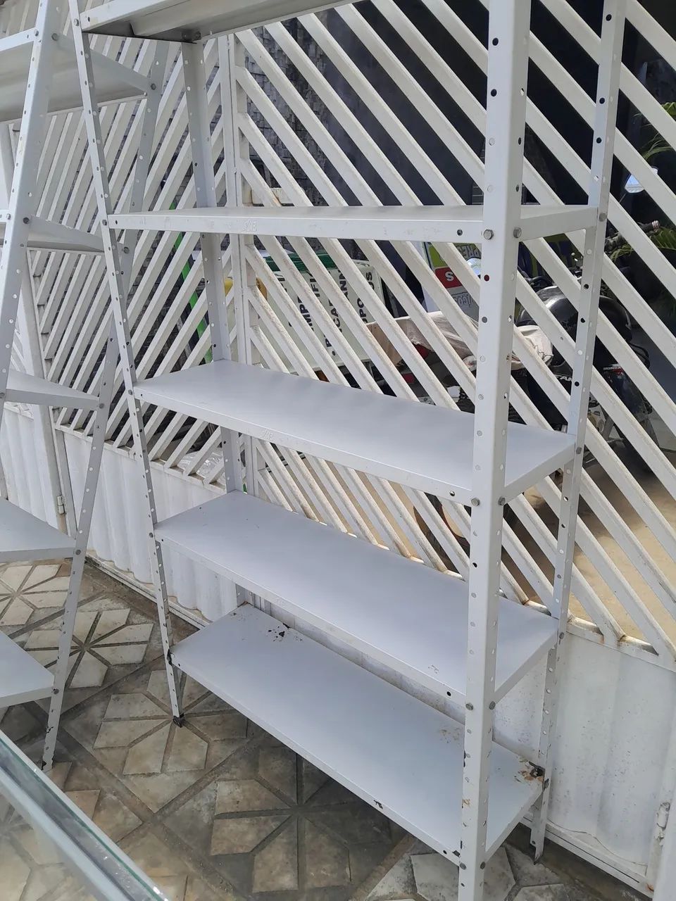 Estantes e Bancada - Foto 2