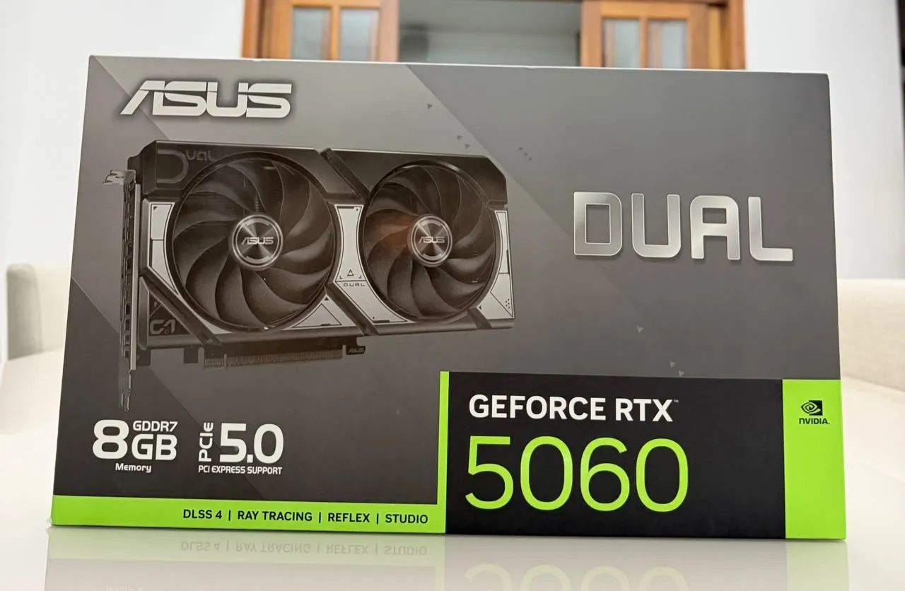 Placa de vídeo GeForce RTX 5060 ASUS DUAL 
