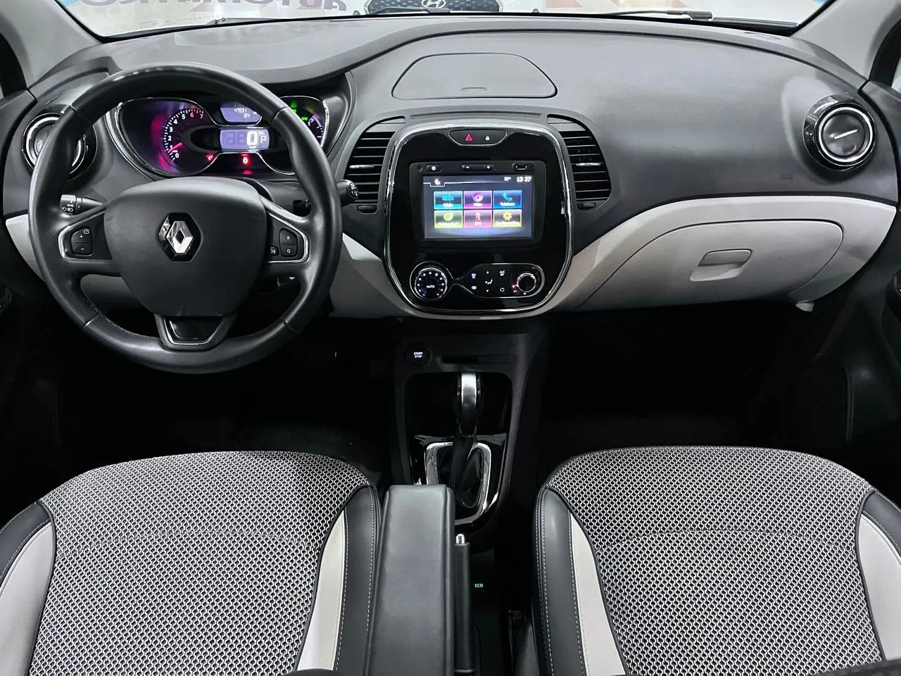 Renault Captur Intense 1.6 16V Flex 5P Aut. 2018 - Foto 4