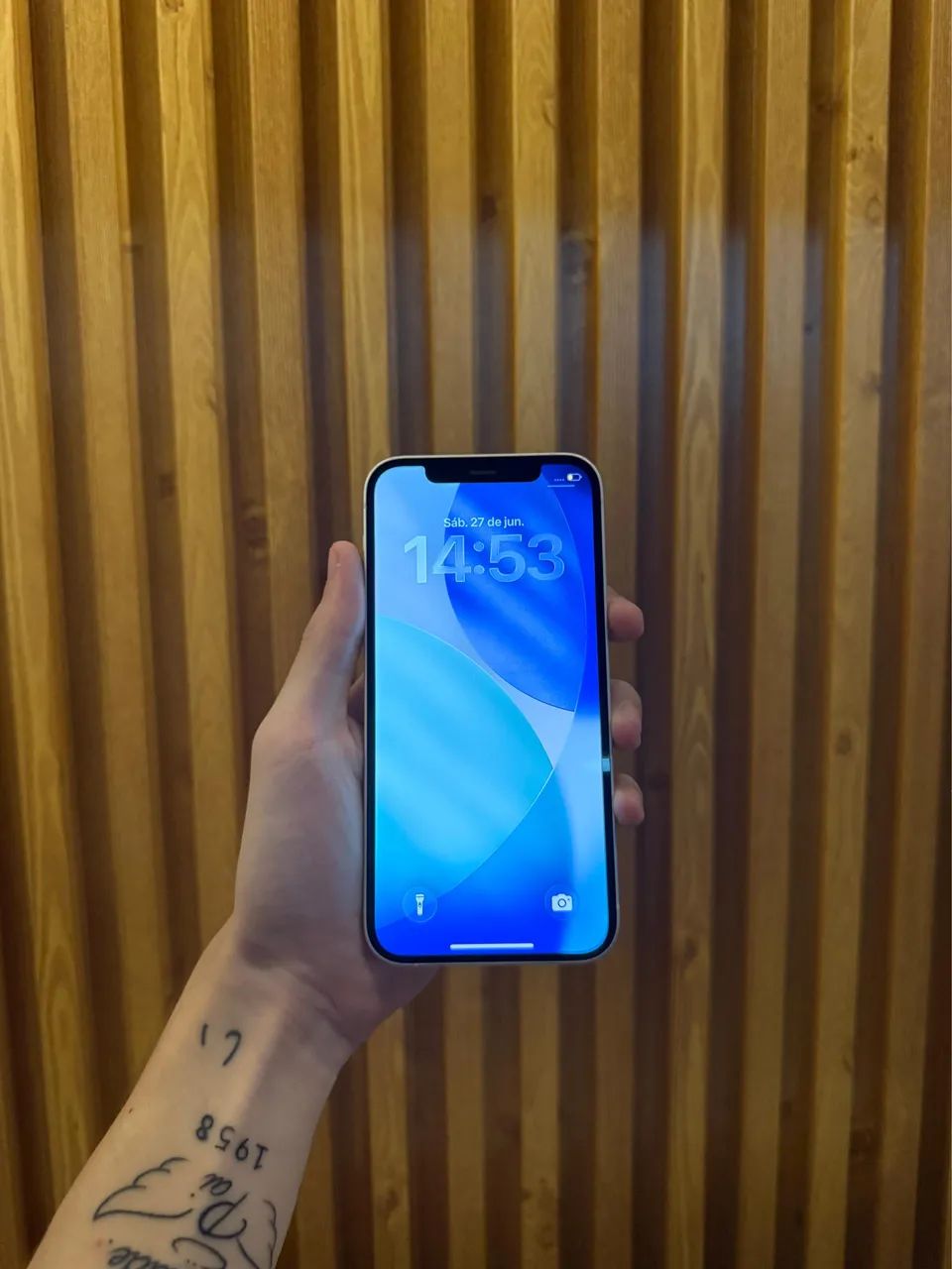 iPhone 12 128gb - capa + carregador  - Foto 2