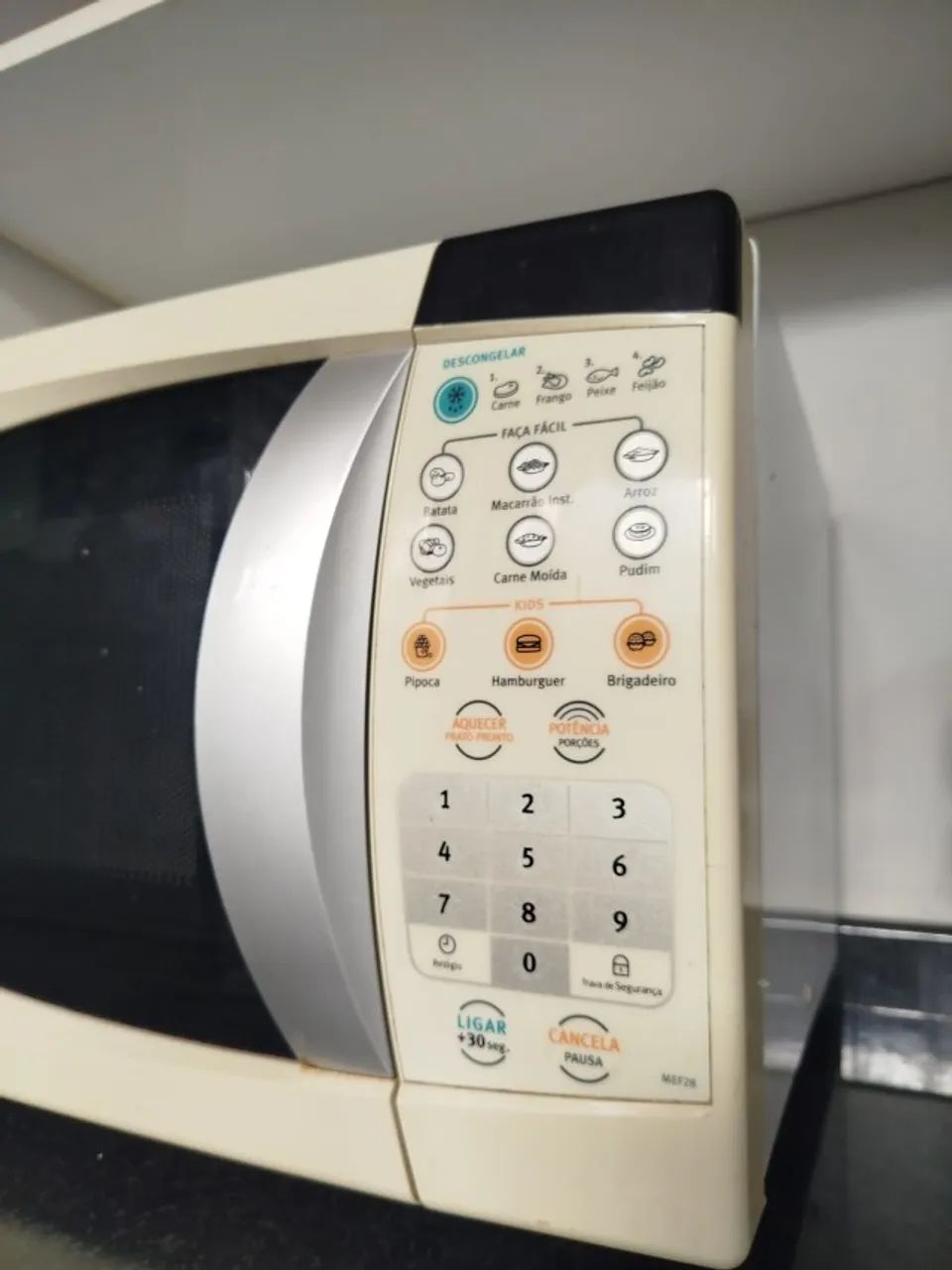 Micro-ondas Electrolux 18 litros  - Foto 2