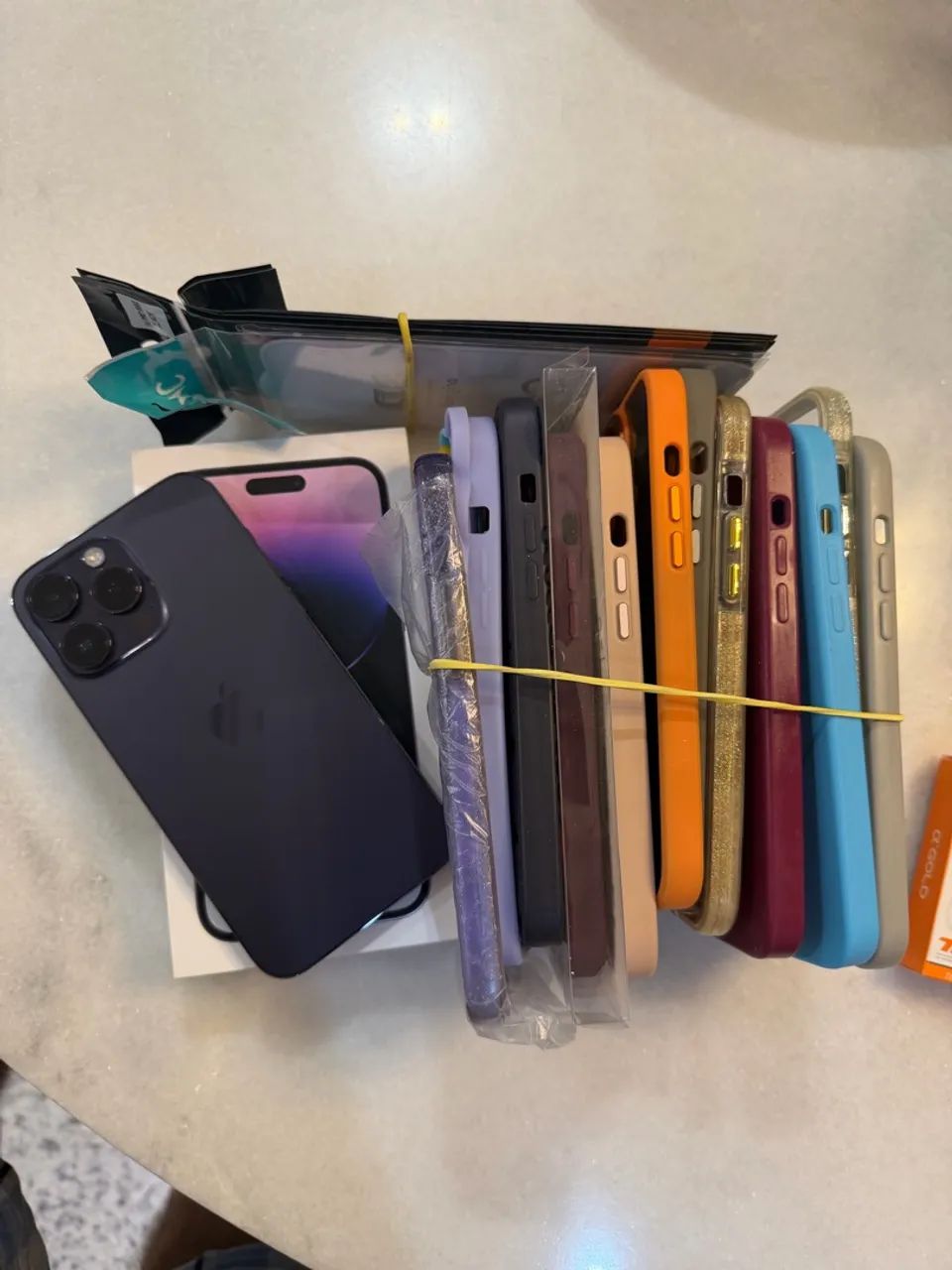 Celular único dono na caixa 