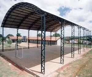 quadras de esportes - 45x25= 350.000,00 - em estruturas metálicas nova - Foto 3