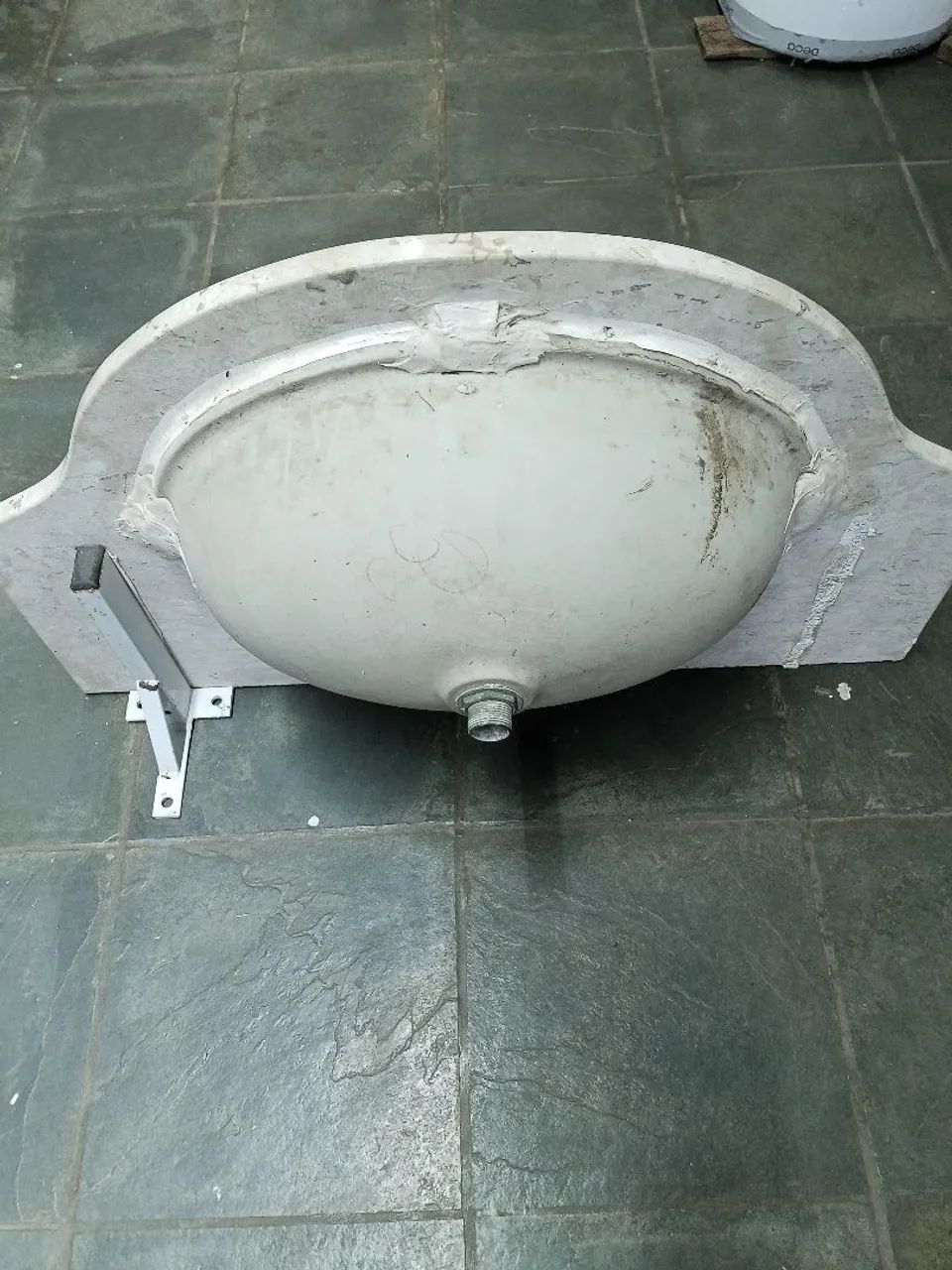 Vendo lavatório com bancada. - Foto 2