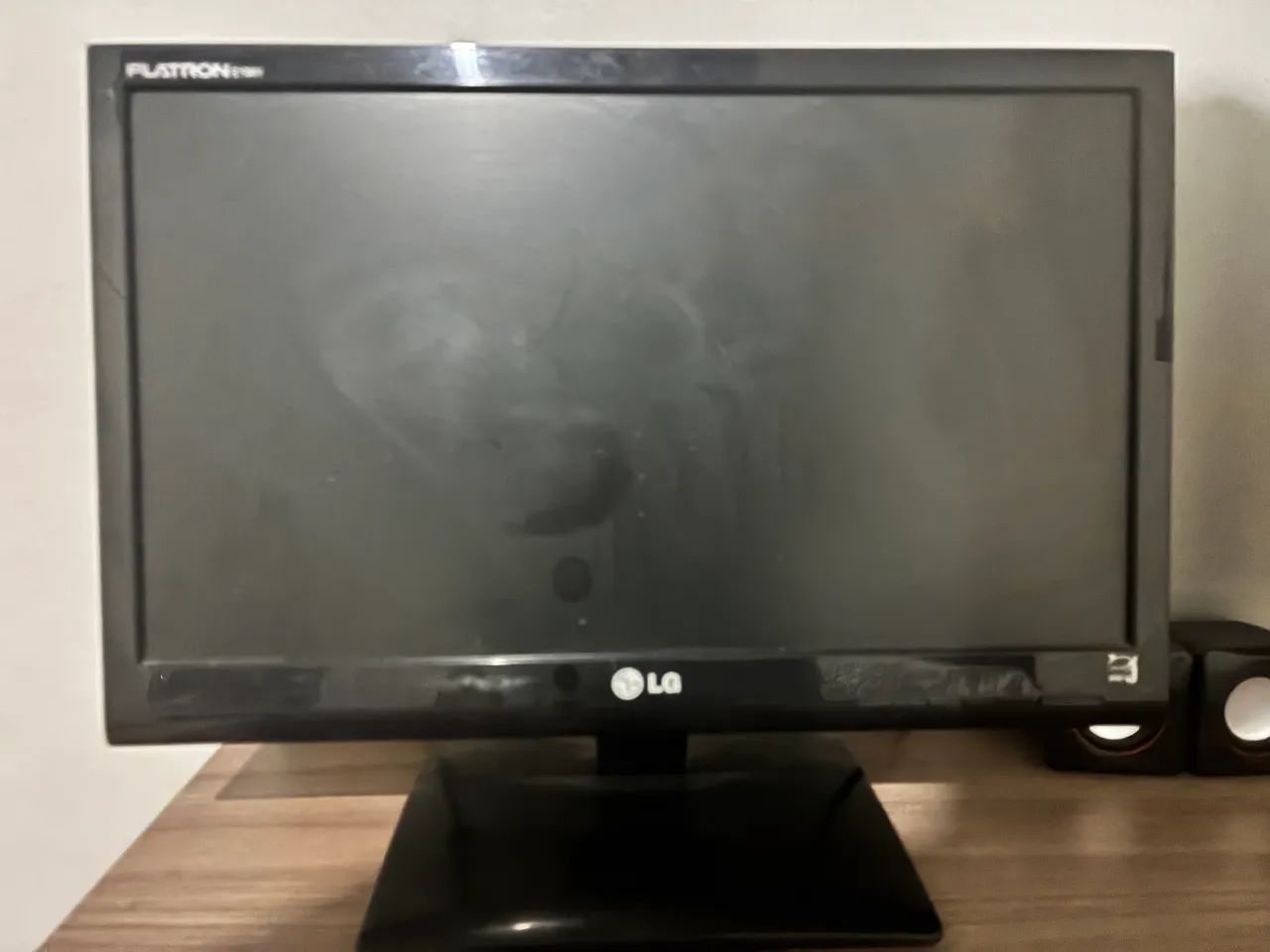 Monitor LG 18,5