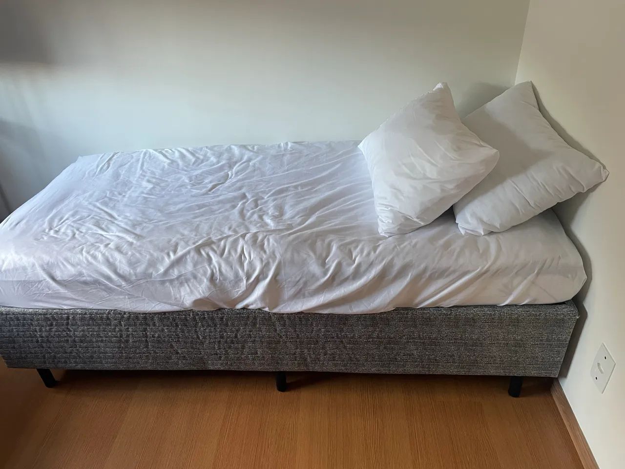 Vendo cama box solteiro - Foto 3