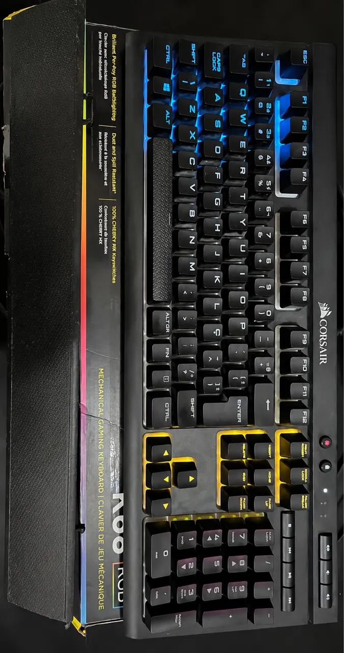 Teclado Mecânico Corsair K68 - Foto 2