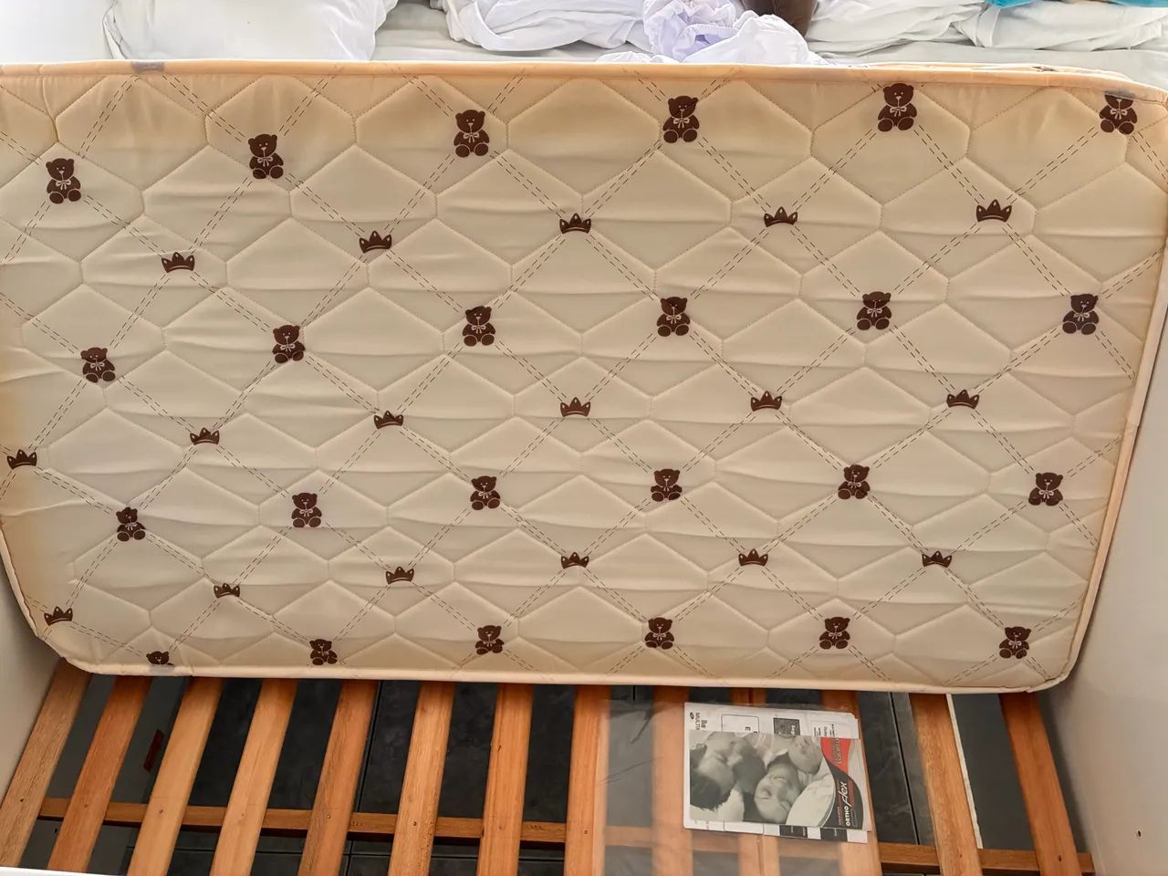Vendo berço e colchão de bebê  - Foto 3