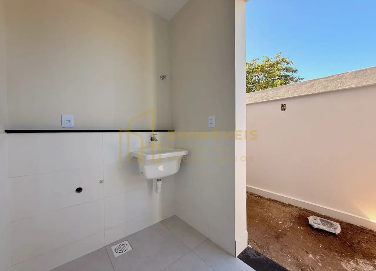 Charmosa Casa Duplex em São Francisco, Com 3 Quartos e Sala Ampla! - Foto 3