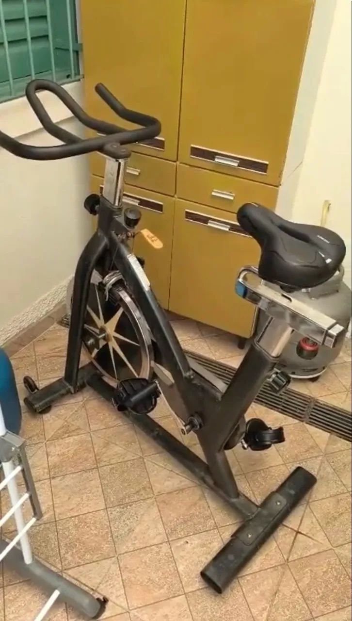 Bicicleta Ergométrica Spinning 