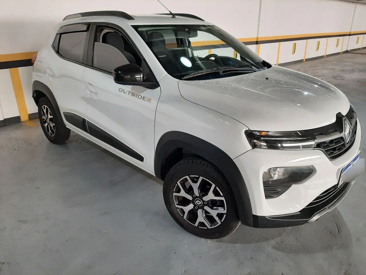 Renault Kwid Outsider 1.0 Flex 12V 5P Mec. 2023 - Foto 2