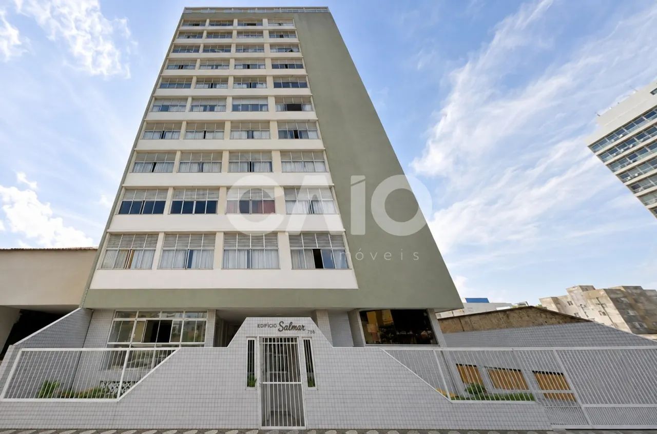 Apartamento no edifício Salmar